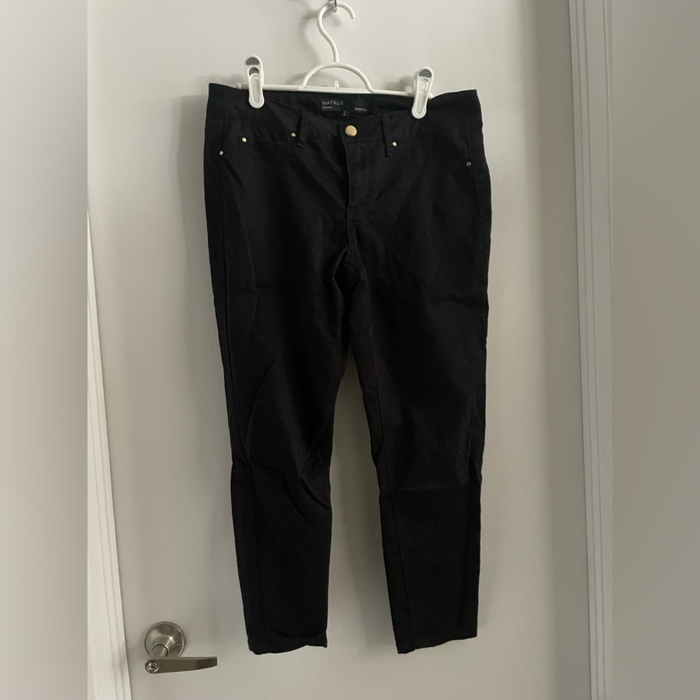 RW&CO. Natalie Black Jeggings with Gold Button